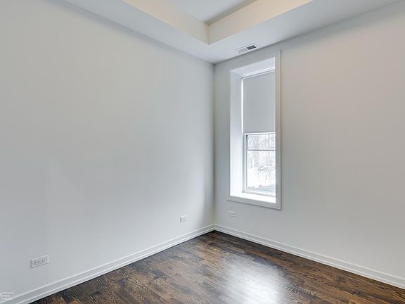3rd image of 2301 W Chicago Ave #3R