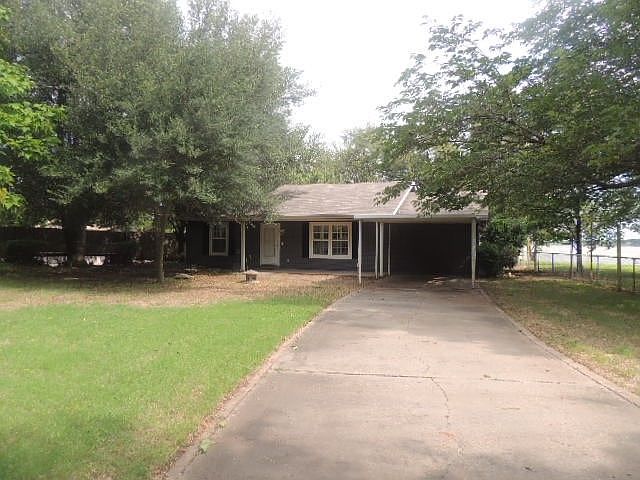 1st image of 3717 Pecan Grv