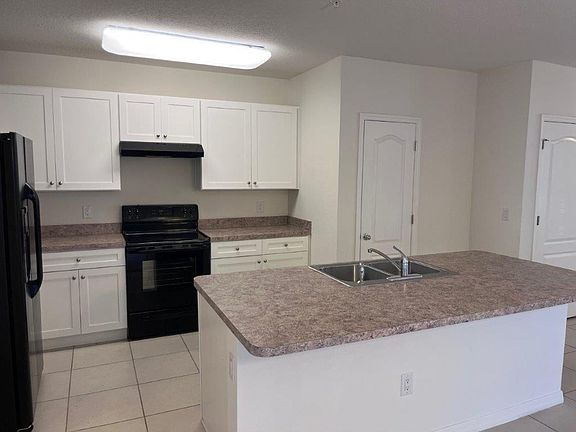 5th image of 4812 Riverwalk Dr