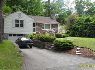 160 Steinmann Ave, Middlebury, CT 06762