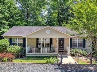46 Woodlawn Dr, Palmyra, VA 22963