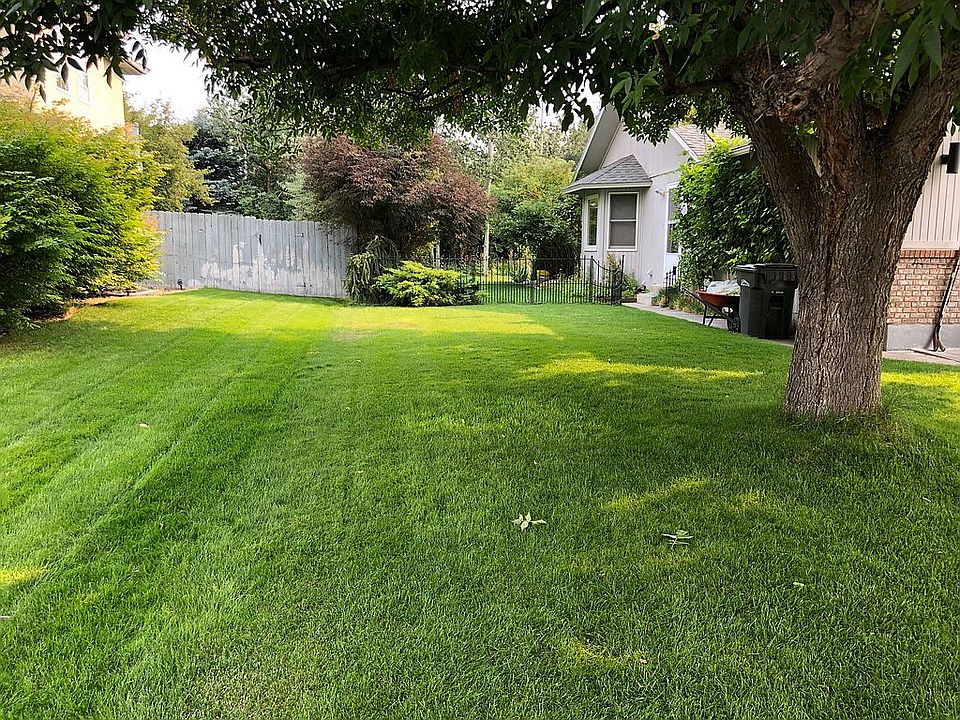 1st image of 334 Springwood Ln