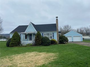 6104 E State Rd, Newcomerstown, OH 43832