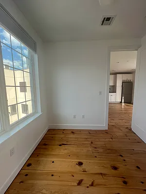 Rented by Hagstrom Management Inc | media 124