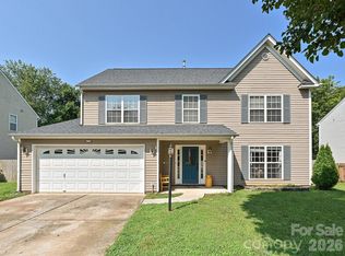 126 Rusty Nail Dr, Mooresville, NC 28115