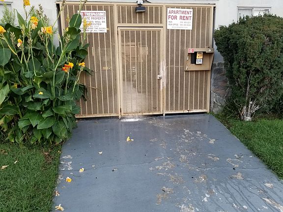 2nd image of 5133 Buffalo Ave #23