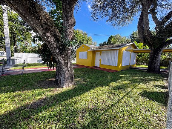 5th image of 14215-14225 NE 9th Avenue