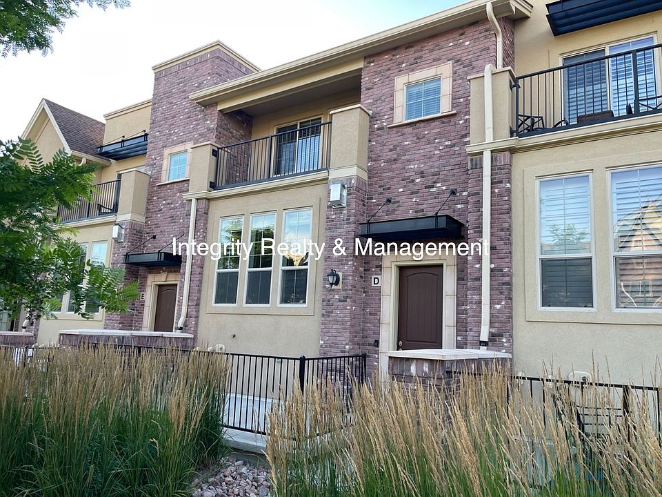 1st image of 950 Elmhurst Dr Unit D