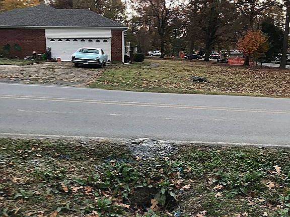 4th image of 2412 Northshore Dr