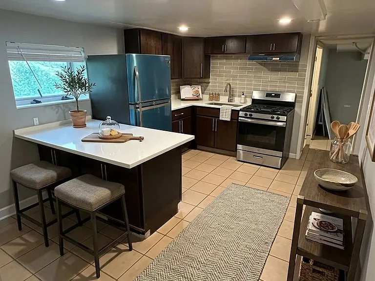 6030 N Claremont Ave #1G — Photo 4