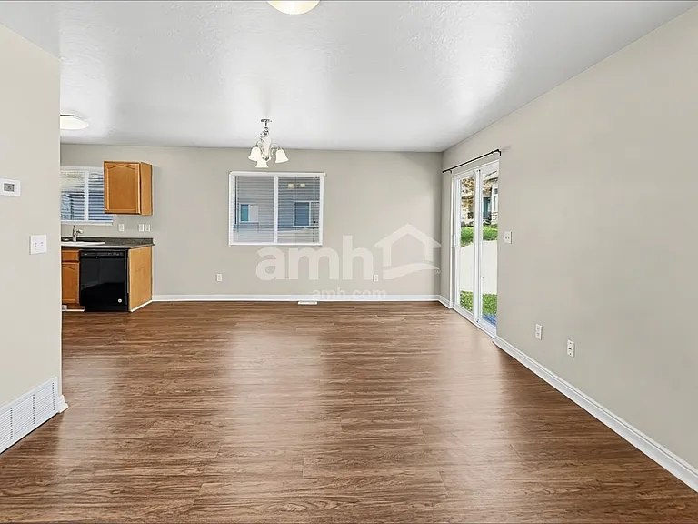 456 W Bountiful Way — Photo 6