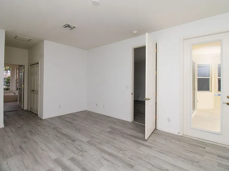 3927 Aurora Ct — Photo 23