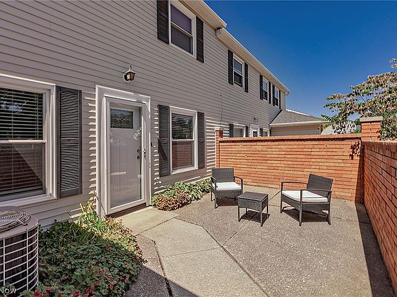 2nd image of 84 Mersey Ct