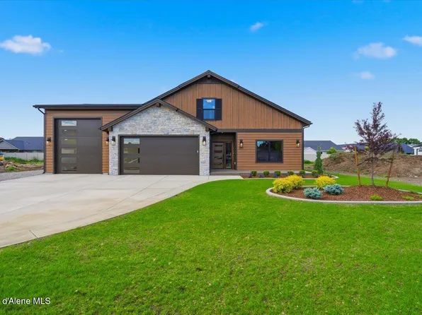 1371 W Tamarindo Ln, Hayden, ID 83835