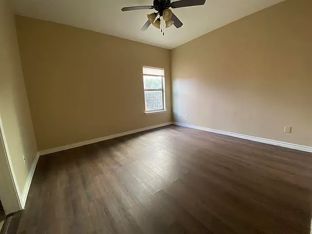 9809 Sterling Loop #C15 — Photo 6