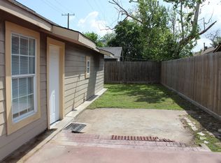 909 Rittenhouse St, Houston, TX 77076