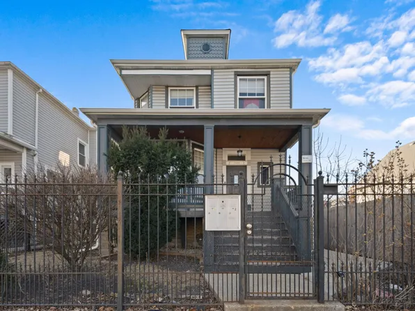 2444 N Central Park Ave, Chicago, IL 60647