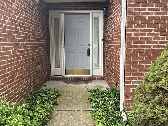 2nd image of 1210 Leathers Ln