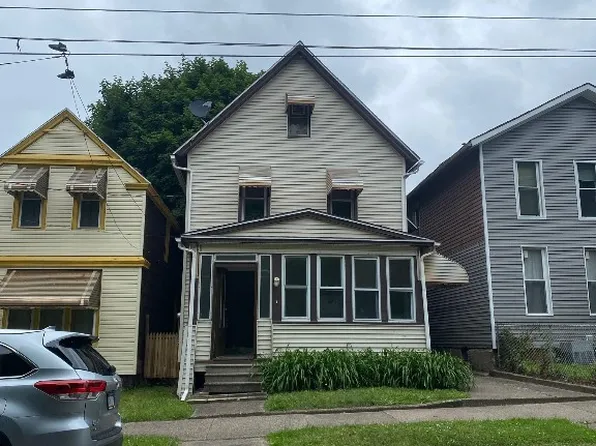 1919 Chestnut St, Erie, PA 16502