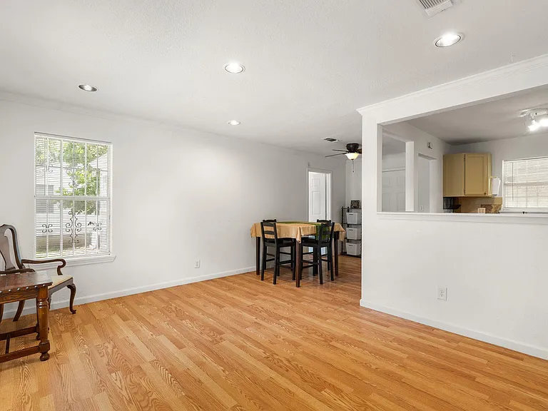 507 Duncan Ave — Photo 3