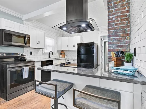 5043 Michigan Ave, Kansas City, MO 64130