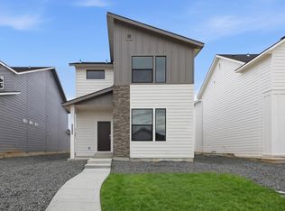 6686 W Redwood Creek Dr, Meridian, ID 83646