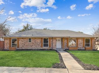133 N Crestwood Blvd, Desoto, TX 75115