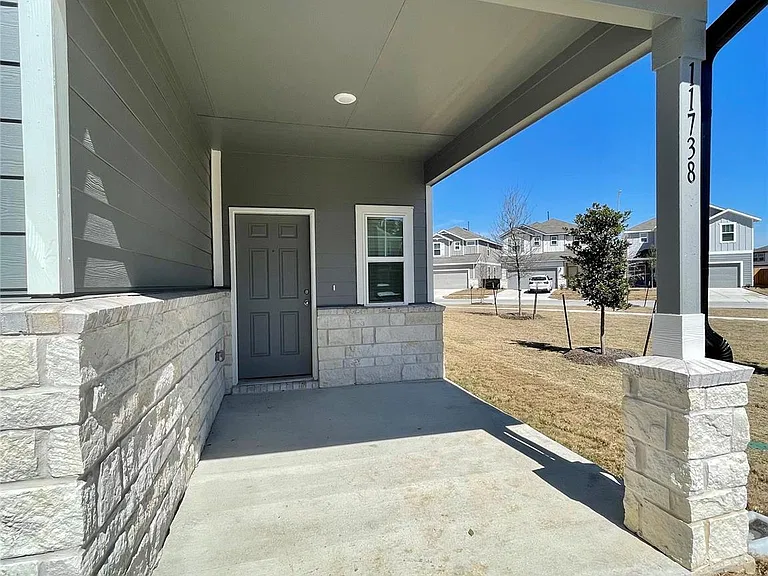 11738 Armadale Dr — Photo 3