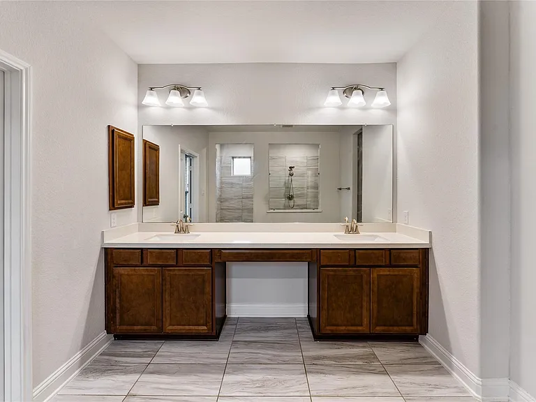 7623 Water Glen Ln — Photo 30