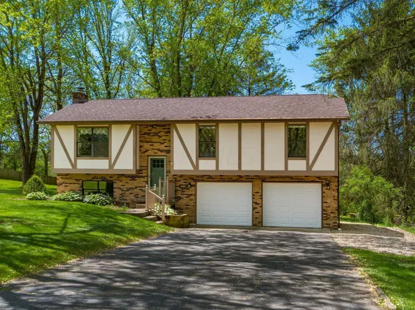 426 Knoll Dr, Granville, OH 43023