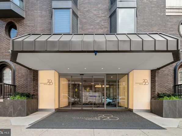 2018-2032 Walnut St #18G, Philadelphia, PA 19103