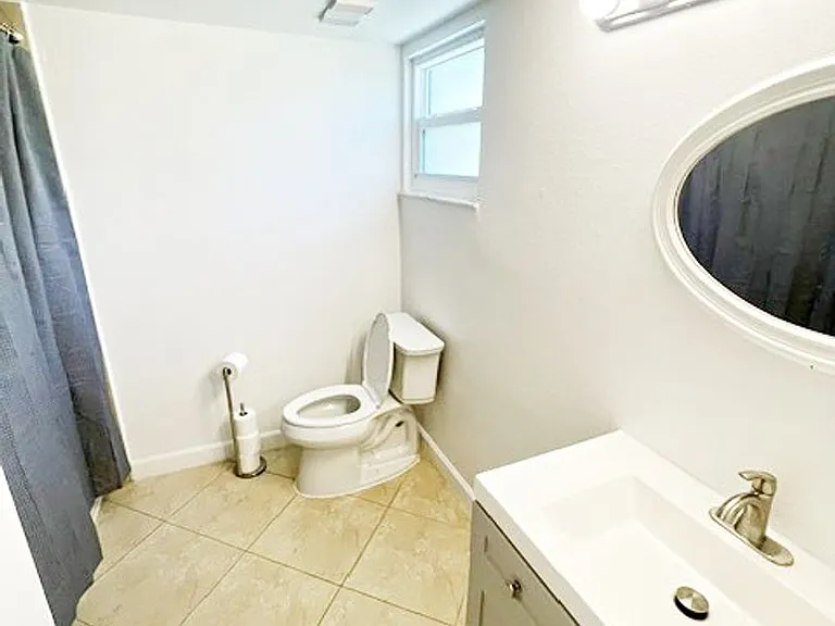 1548 SE Royal Green Cir #M-108 — Photo 7