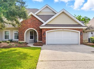 521 Fox Run Cir, Brunswick, GA 31525