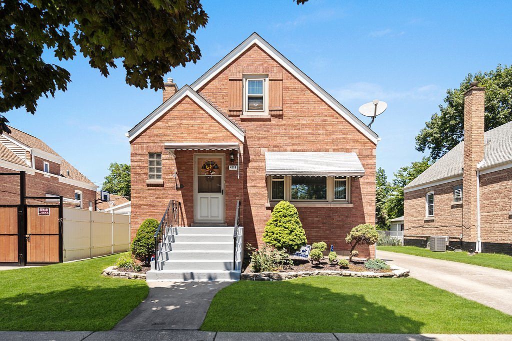 4116 W 70th St Chicago IL 60629 Zillow 4116-w-70th-st-chicago-il-60629-zillow