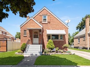 4116 W 70th St, Chicago, IL 60629
