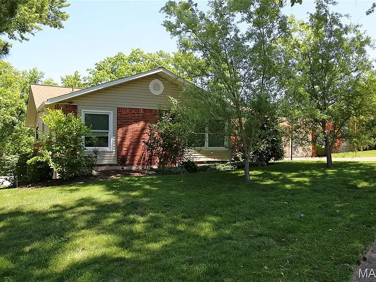 11727 Summerhaven Dr — Photo 2
