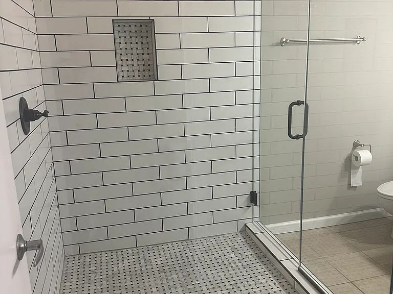 440 Walnut St #402 — Photo 21