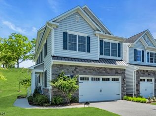 5 Warren Dr, Morristown, NJ 07960