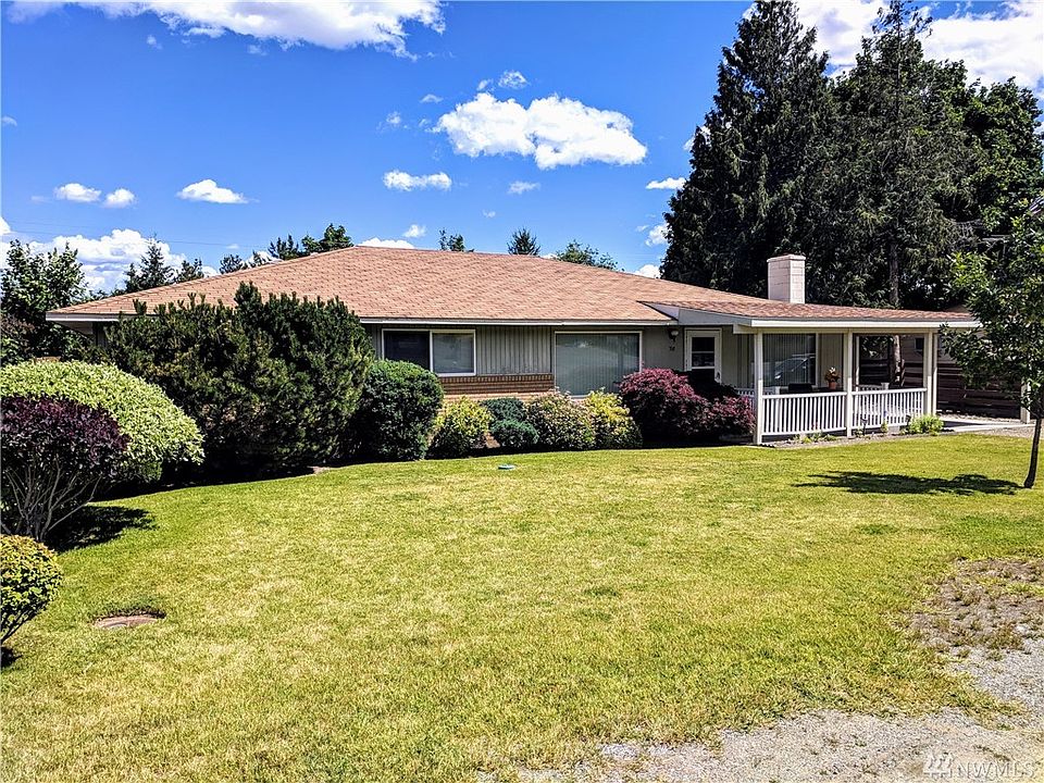 2nd image of 718 Sunrise Dr