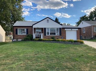 7334 S Yorkshire Dr, Saint Louis, MO