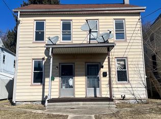 31 Maple St, Lebanon, PA 17046