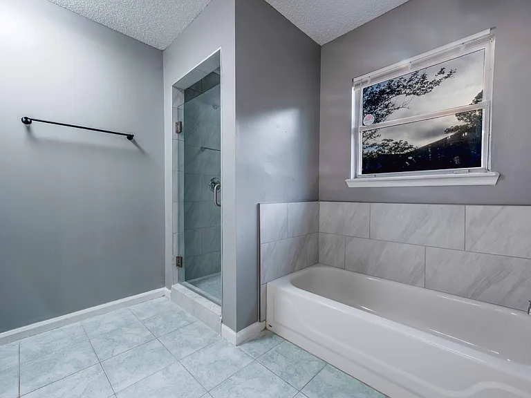 479 Charles Pinckney St — Photo 21