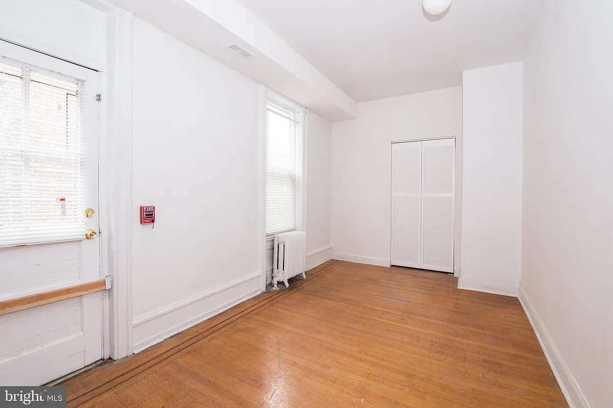 Building Photo - 1523 S Broad St #2