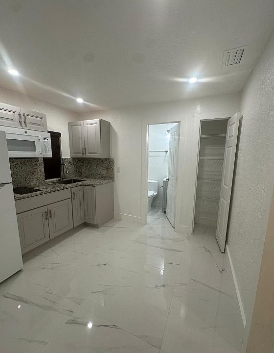 2nd image of 3020 NW 26th St #2B
