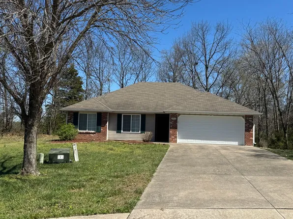 2410 Bentley Ct, Columbia, MO 65202