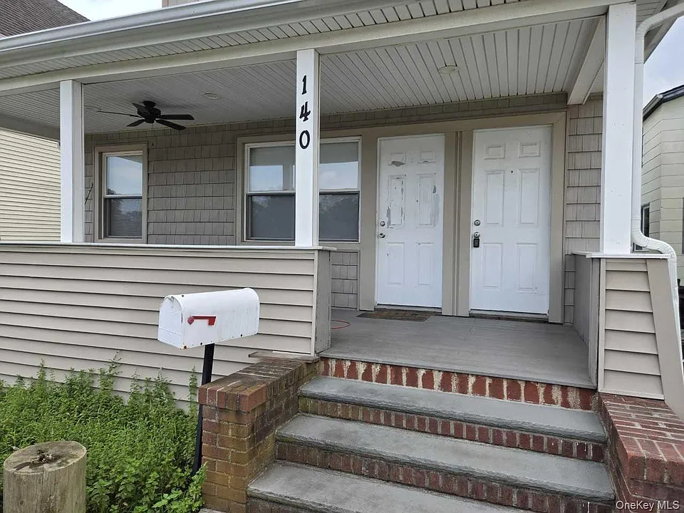 140 N Forest Ave #2