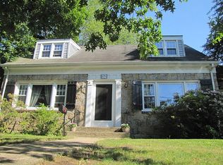 92 Woodbine Ave, Merrick, NY 11566