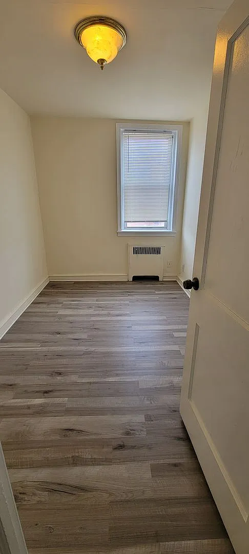Large Home - Mayfair — Photo 3