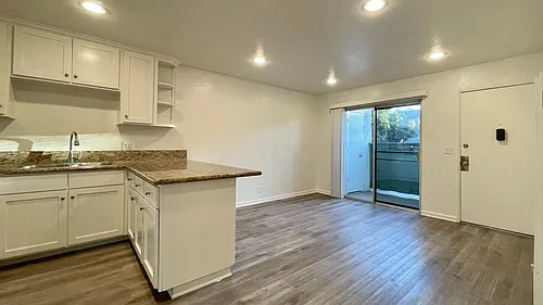320 W Canon Perdido St #3 Photo 1