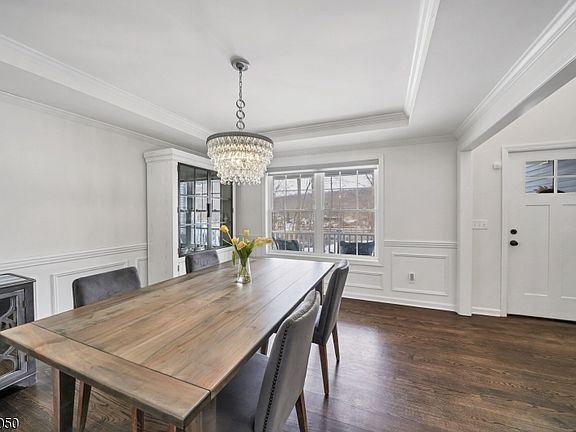 4th image of 257 Bartley Rd